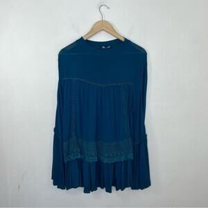 Lumie Blue Long Bell Sleeve Lace Boho Gypsy Flowy Tunic Top Size Large